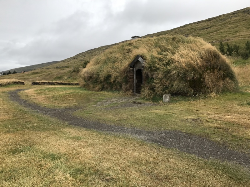 2017/08(August)/Iceland/4Star/800x600_2017-08-28-Iceland-030-Leifr EirIksson-hut.JPG